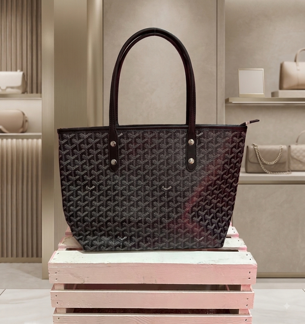 Boutique Glam & Chic Purse’s