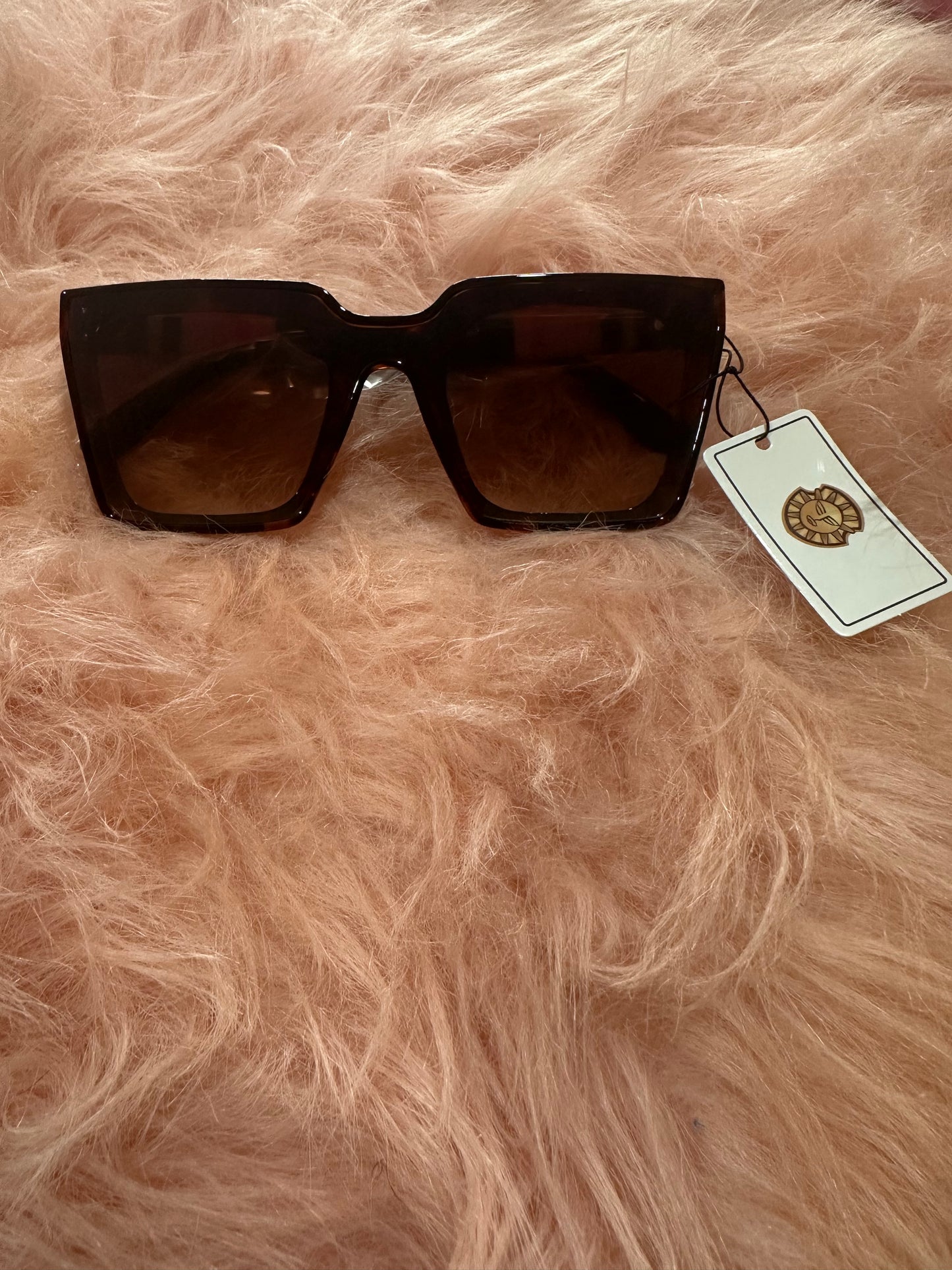 The Muse Collection: Bold Geometric Statement Sunglasses