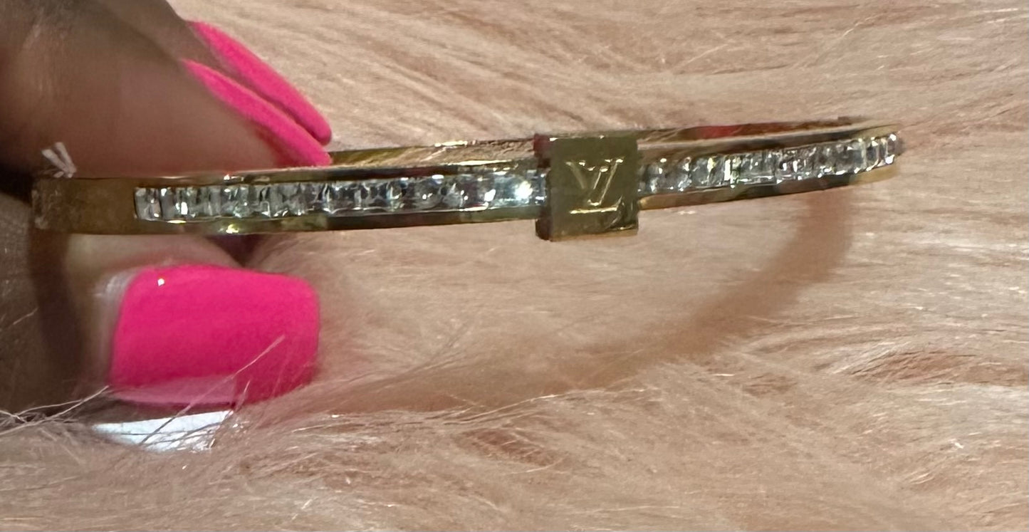 Luxe Designer-Inspired Bangle Bracelets(Box not included)