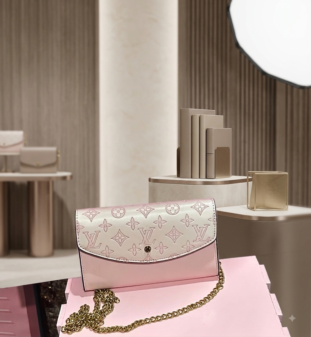 Boutique Glam & Chic Purse’s