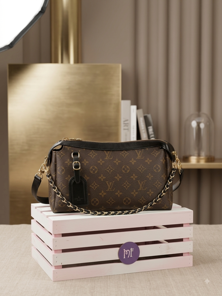Boutique Glam & Chic Purse’s
