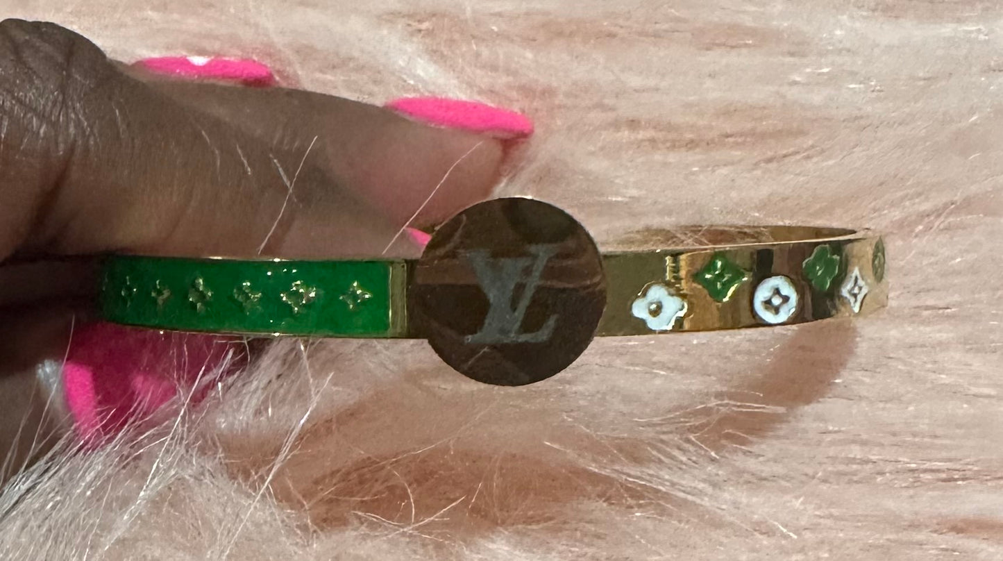 Luxe Designer-Inspired Bangle Bracelets(Box not included)