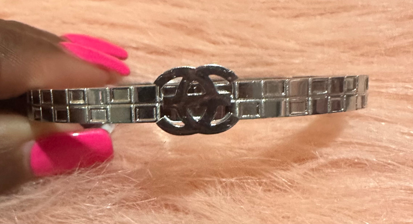 Luxe Designer-Inspired Bangle Bracelets(Box not included)